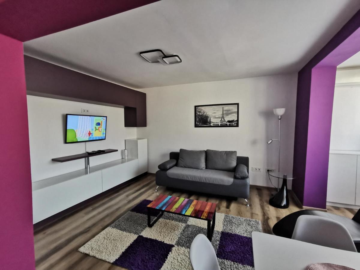 Apartament Asr Piatra Neamţ エクステリア 写真