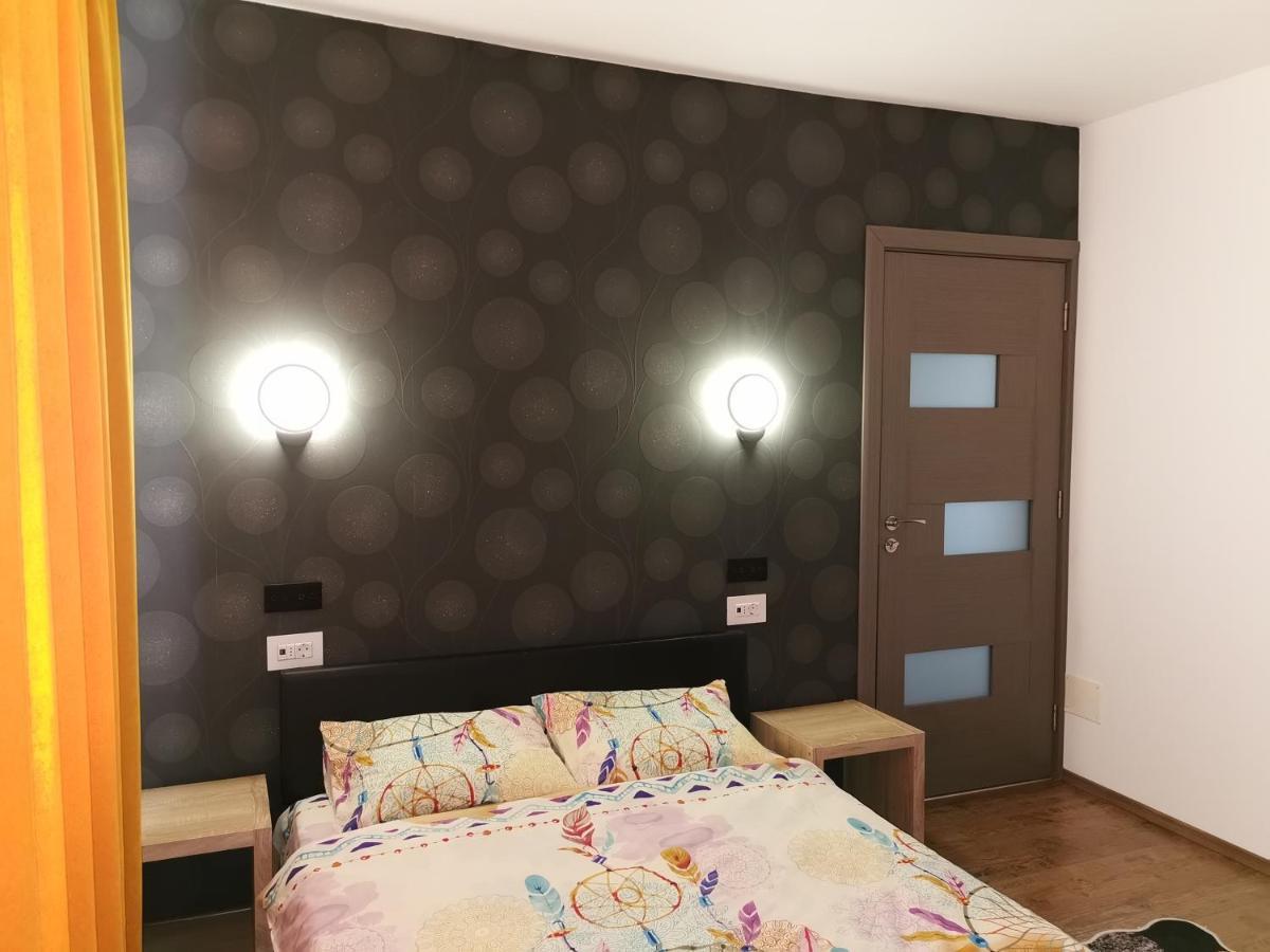 Apartament Asr Piatra Neamţ エクステリア 写真