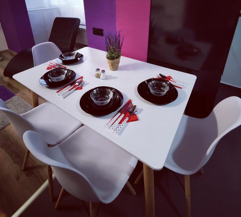 Apartament Asr Piatra Neamţ エクステリア 写真
